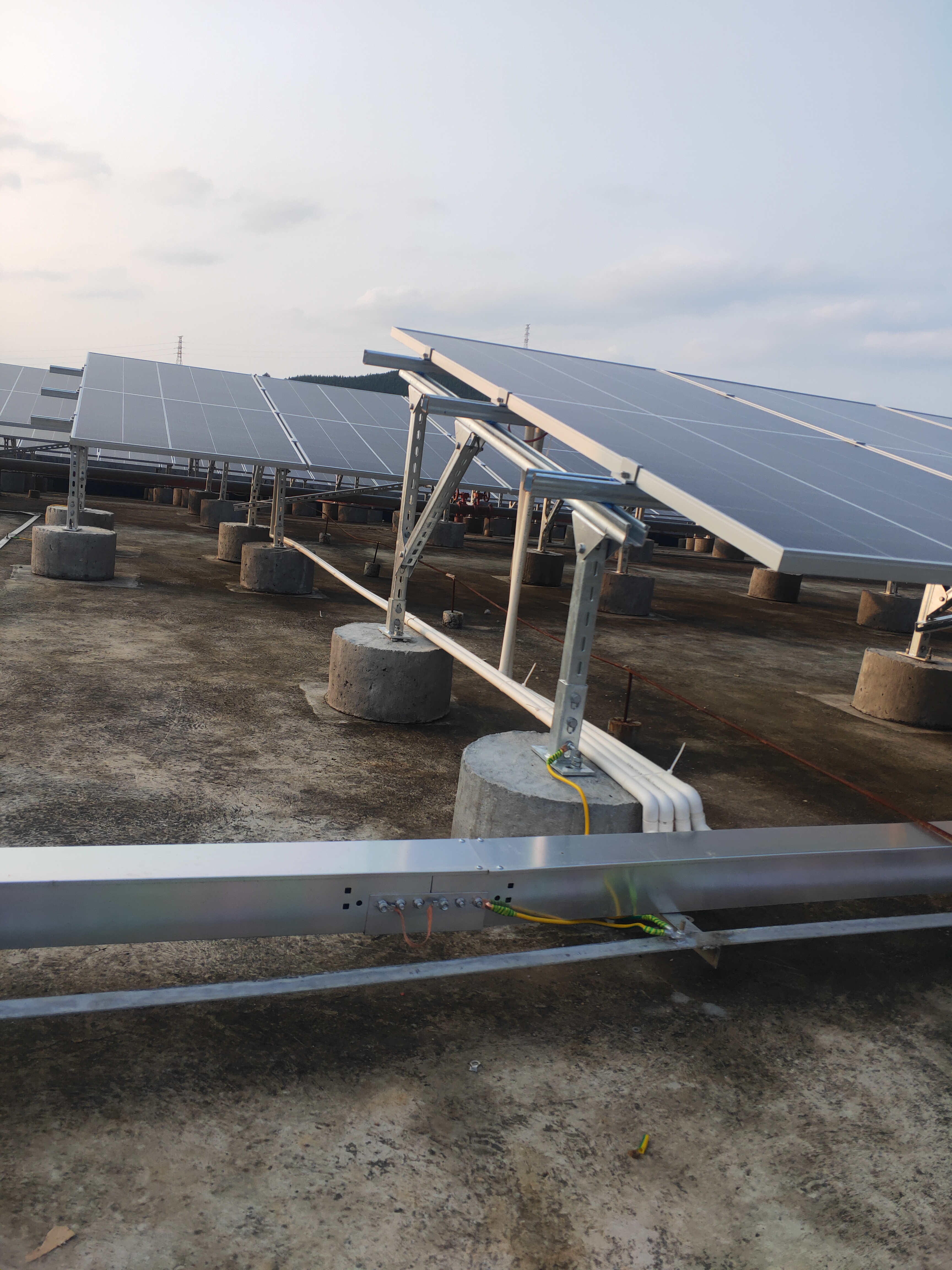 Регулируемые солнечные панели