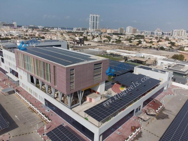 Солнечная конструкция крыши с плоской крышей