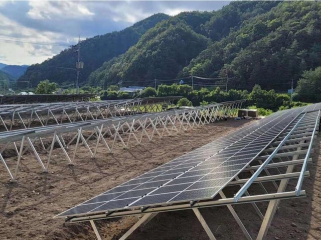 C Стальная система крепления к земле Крепление на солнечную стойку